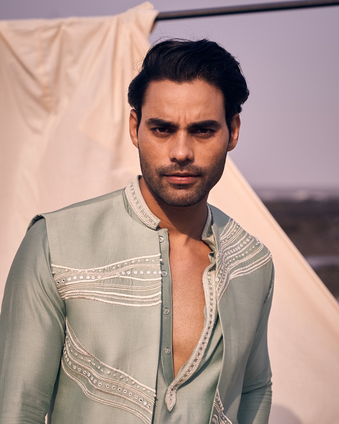 Long Open Bandi Set With Linear Embroidery