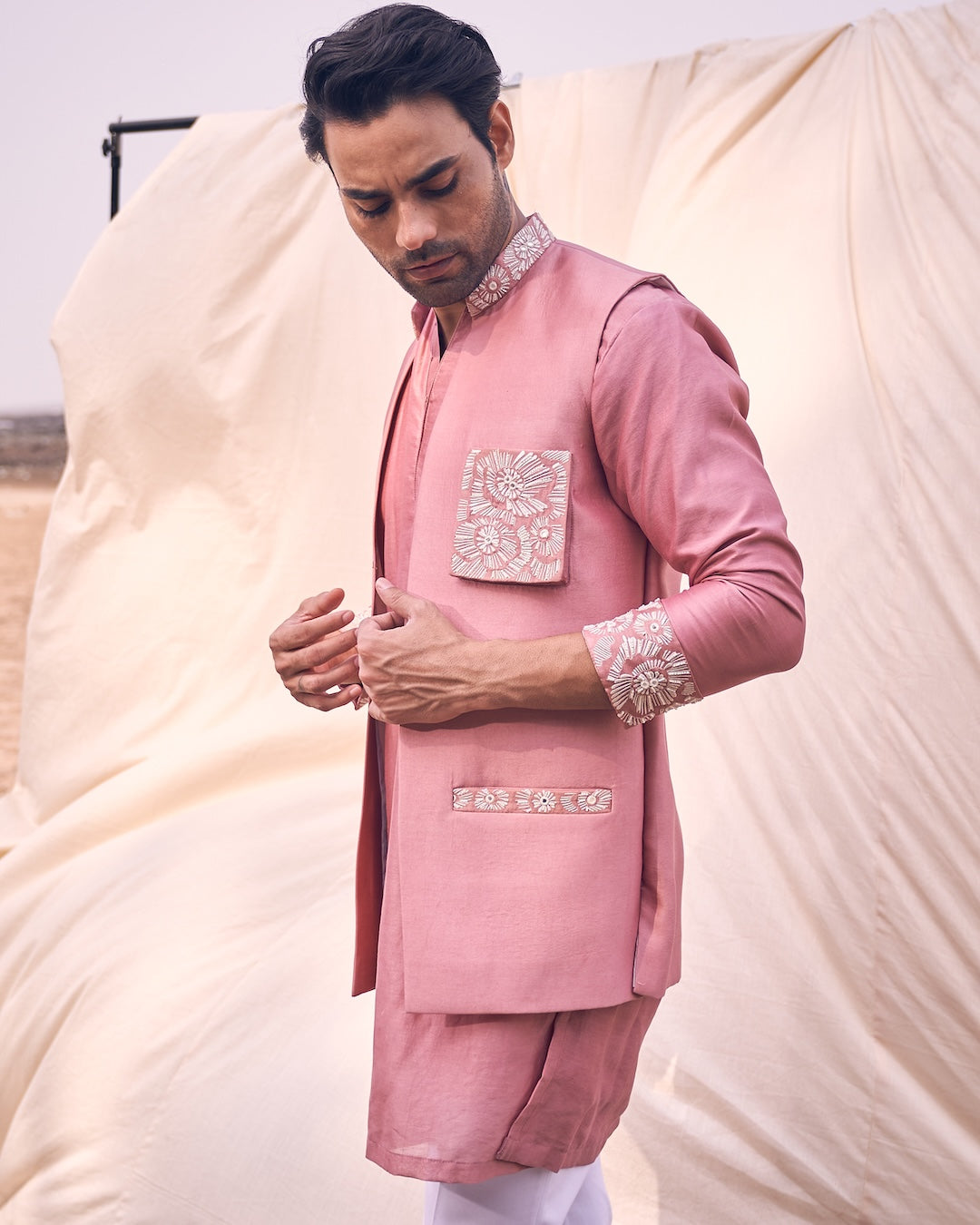 3d Pocket Bandi Set With Rolled Up Sleeves