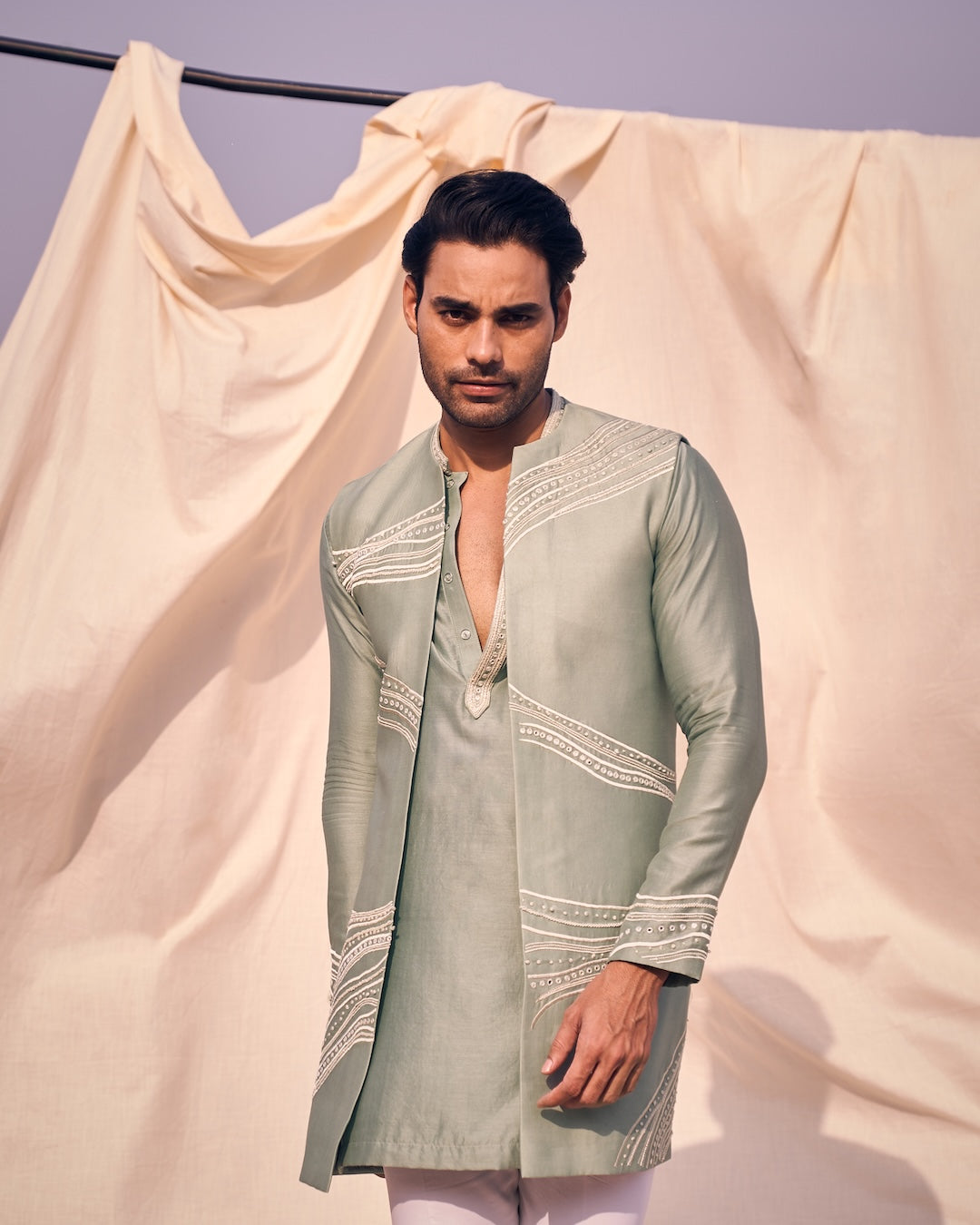 Long Open Bandi Set With Linear Embroidery