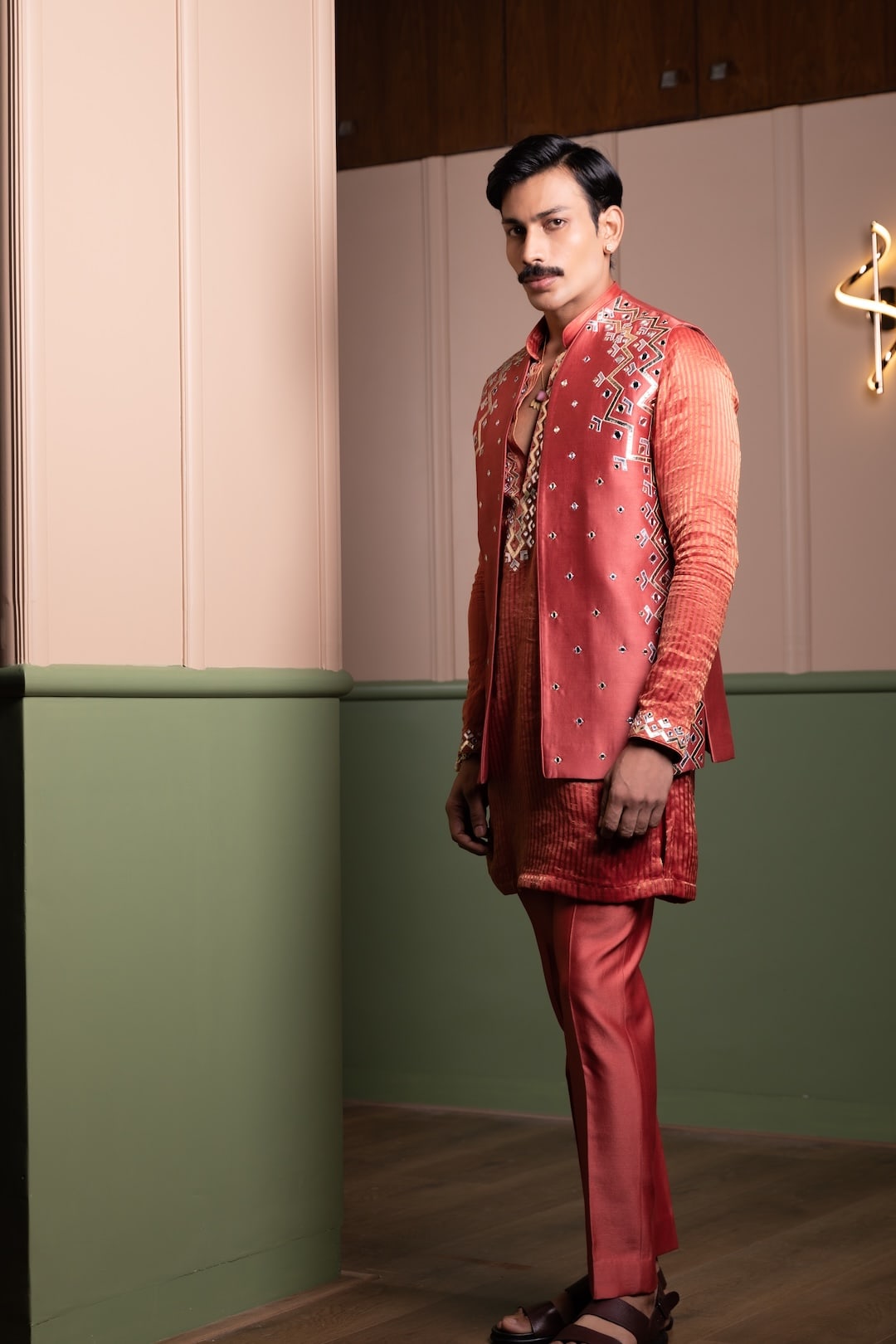 Lightening Kurta Bandi Set 