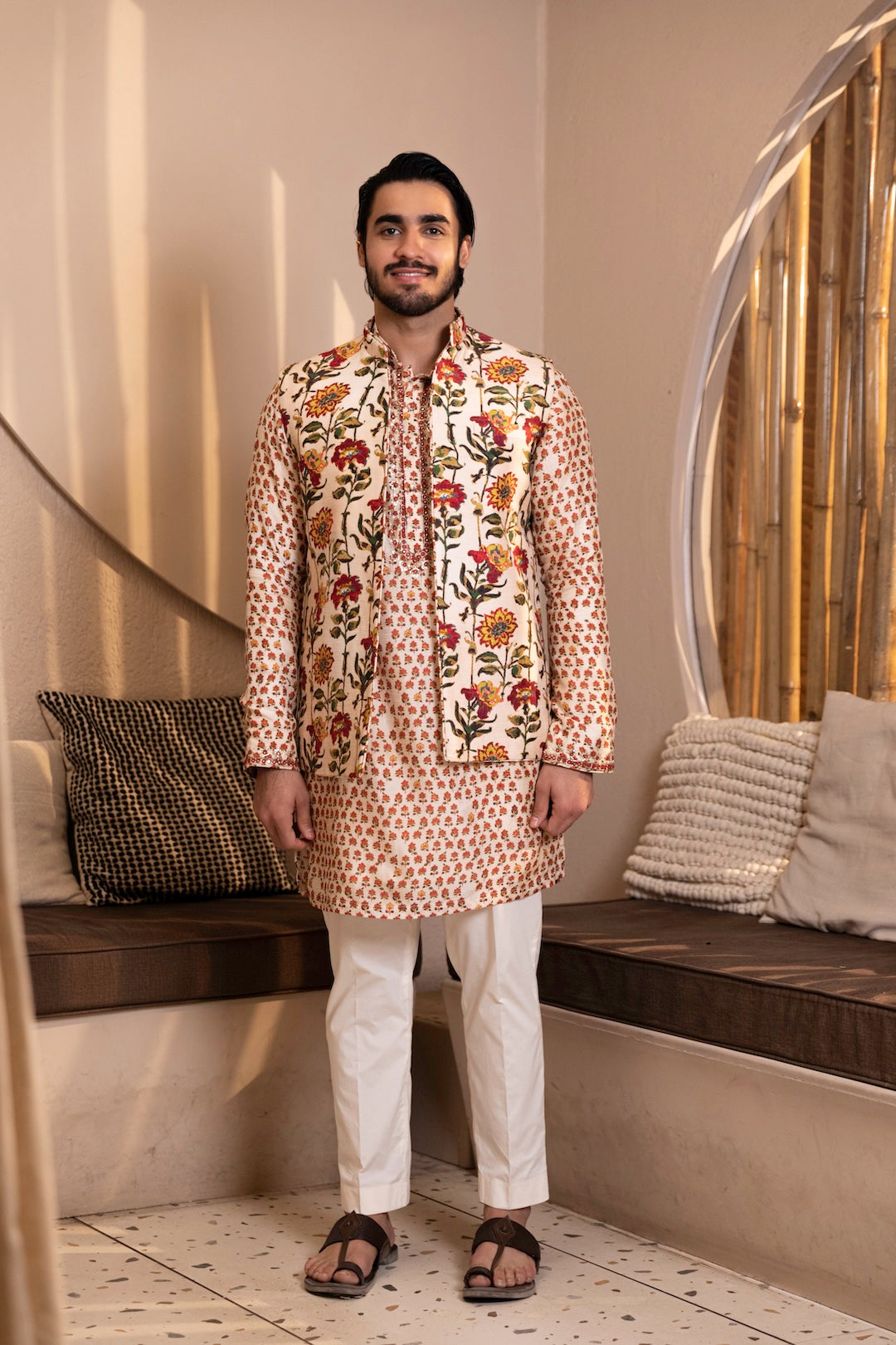 Ivory Mini Buti Kurta Bandi Set
