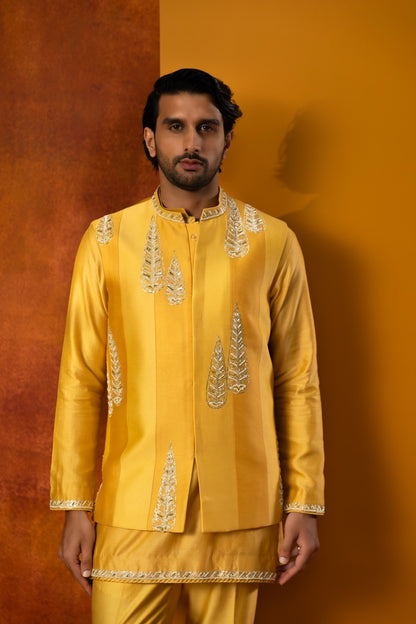 Kairi Kurta Bandi Set